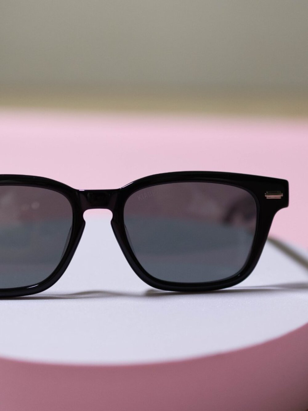 KIAURA Sunglasses in Black Crystal - Picture 7 of 12